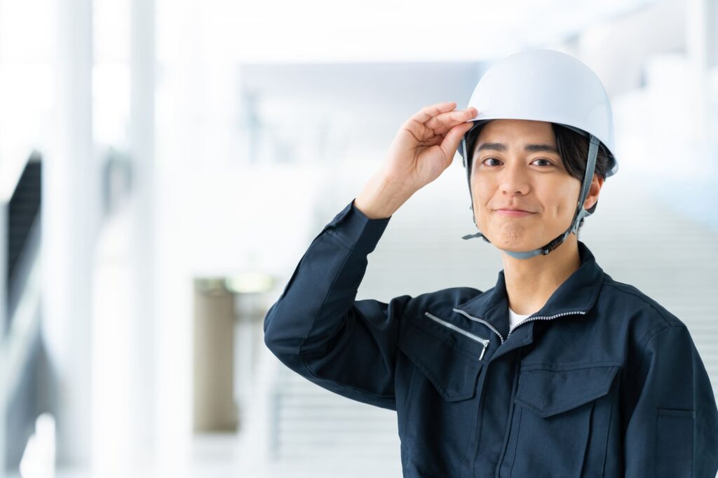 【未経験からすぐ目指せる】工場・製造業が「休みが多くて高給」な3つの理由